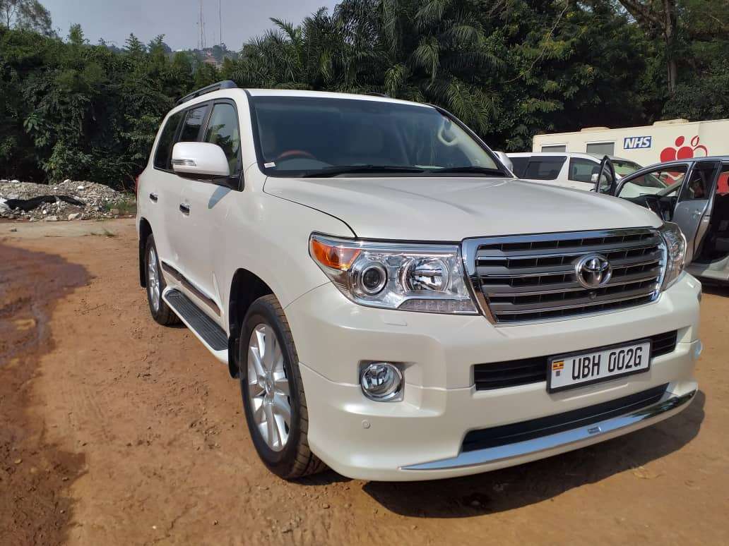 Land Cruiser V8 For Hire In Kampala Uganda