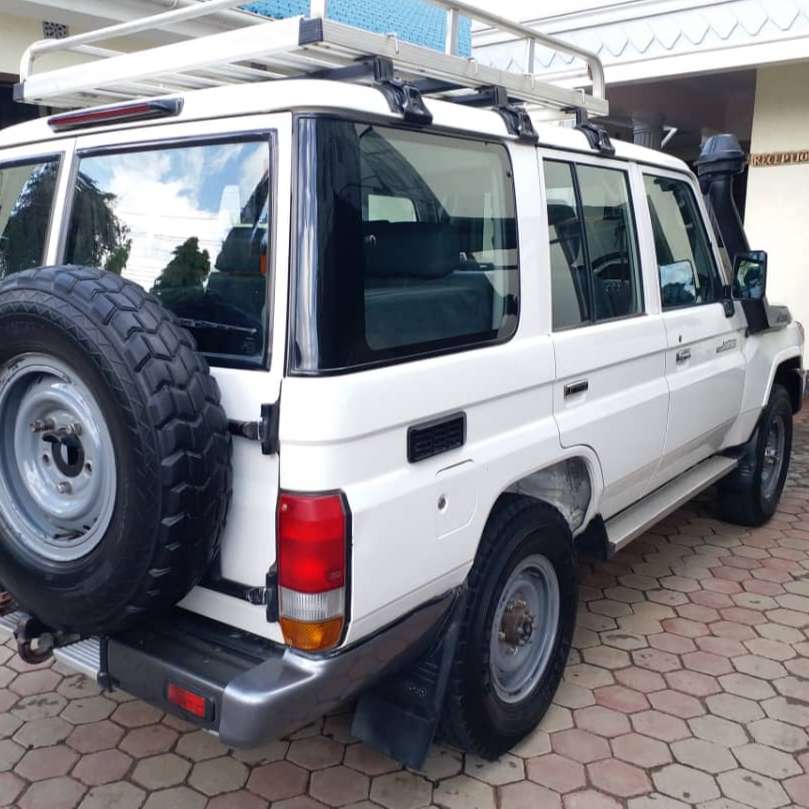 Long-Term Car Hire In Uganda